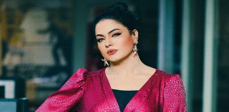 میرا ان باکس اب بھی بالی ووڈ فلموں کی آفر سے بھرا پڑا ہے، وینا ملک