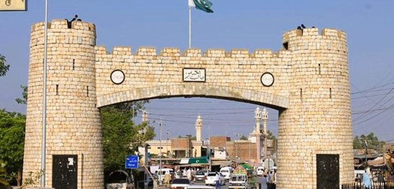 تاجروں نے کے پی میں گورنر راج لگانے کا مطالبہ کر دیا