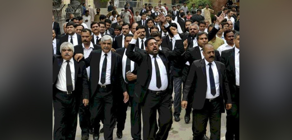 وکلا ایکشن کمیٹی کا 26ویں ترمیم کیخلاف آئینی و قانونی راستے اپنانے کا فیصلہ
