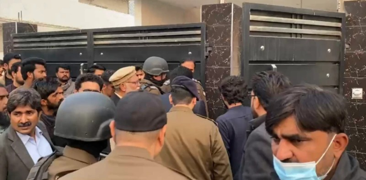 شوہر نے بیوی اور تین بچوں کو کیسے قتل کیا؟ دل دہلا دینے والی تفصیلات سامنے آگئی