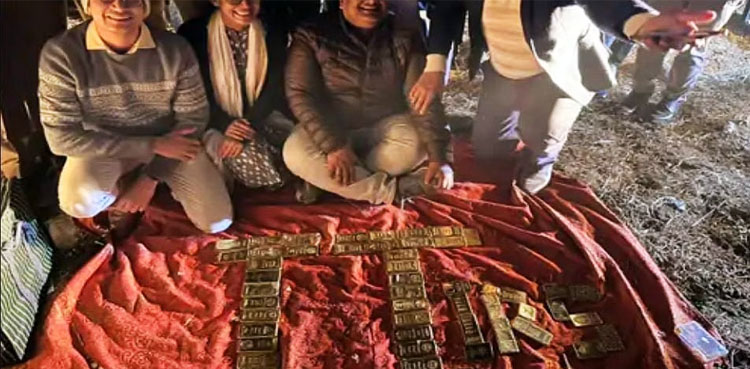 جنگل سے 52 کلو سونا اور 15 کروڑ کیش برآمد