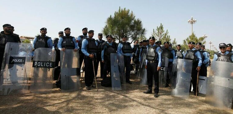 آئی جی اسلام آباد سمیت 600 اہلکاروں کیخلاف مقدمہ درج کرنے کی درخواست جمع
