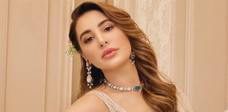 نرگس فخری کا اپنی بہن عالیہ سے لاتعلقی کا اظہار