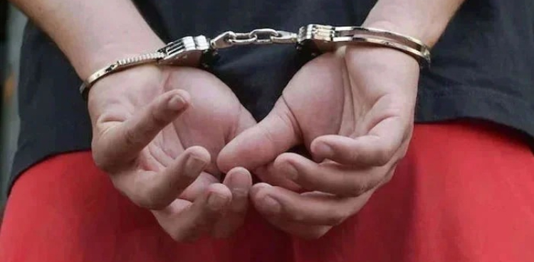کراچی : مبینہ مقابلے کے بعد 5 خطرناک ڈاکو گرفتار