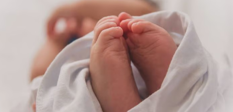 باپ نے ایک دن کے بچے کو 50 ہزار روپے میں فروخت کردیا