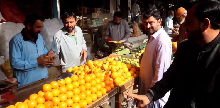 ویڈیو رپورٹ: پھل خریدتے ہیں تو گھر کی سبزی نہیں خرید پاتے