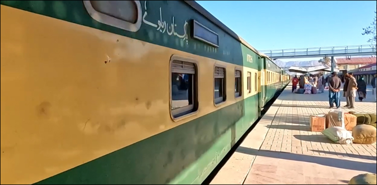 تین روز قبل پشاور سے روانہ ہونے والی جعفر ایکسپریس تاحال کوئٹہ نہیں پہنچ سکی