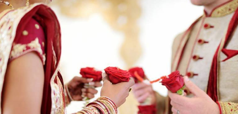 دلچسپ ویڈیو: پاک بھارت میچ کا نشہ، دولہا نے اپنی بارات میں سب کو حیران کر دیا!
