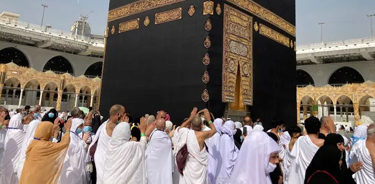 سعودی عرب: عمرہ زائرین کو رمضان میں فراہم کی جانے والی خدمات کا جائزہ
