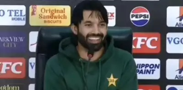 اوپننگ کون کرے گا؟ صحافی کے سوال پر محمد رضوان کا دلچسپ جواب