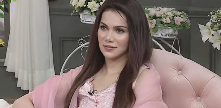 غنا علی نے حمل کے بعد وزن کم کرنے کا آسان طریقہ بتا دیا
