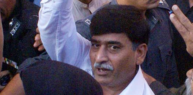 مال بردار گاڑیاں جلانے کا مقدمہ :  آفاق احمد کو جوڈیشل ریمانڈ پر جیل بھیج دیا گیا