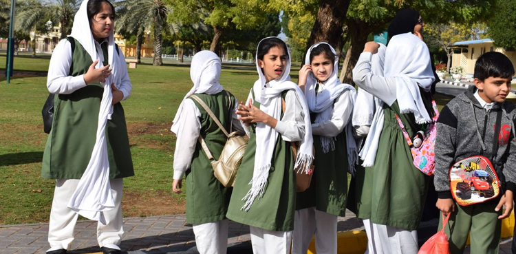 طلبا کی موجیں ختم ! بڑی پابندی عائد کردی گئی