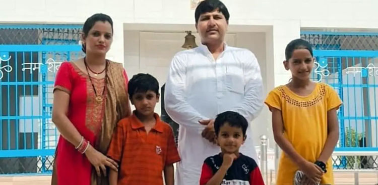 بی جے پی رہنما نے بیوی بچوں کو گولی ماردی