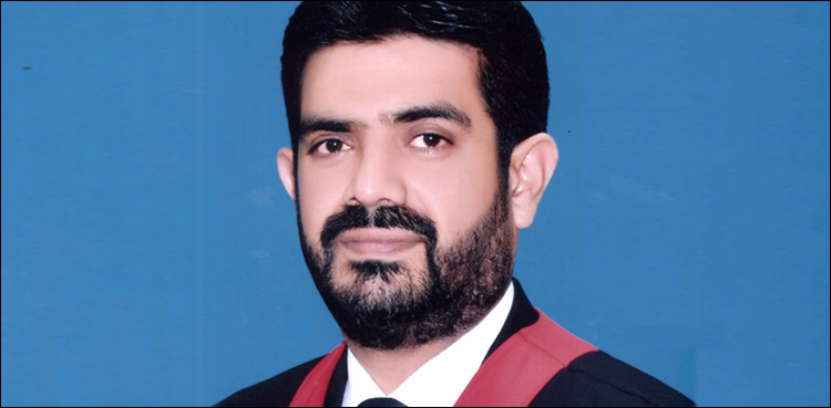 لاہور ہائیکورٹ کے جسٹس چودھری عبدالعزیز نے استعفی دے دیا