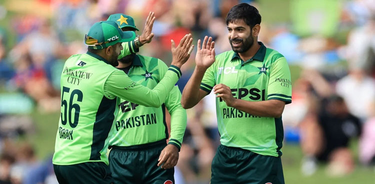پاکستانی بولرز نے اتنے ایکسٹرا رنز دیے آدھی ٹیم مل کربھی وہ رنز پورے نہ کرسکی