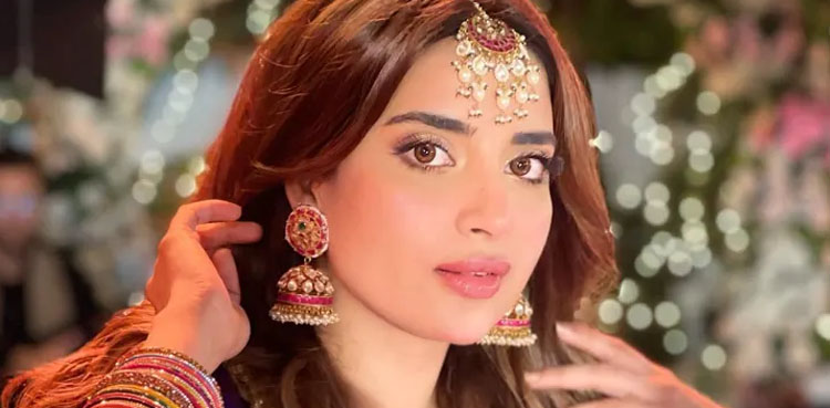 صبور علی نے سالگرہ کی خوبصورت تصاویر شیئر کردیں