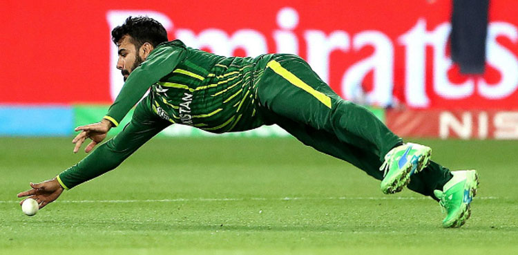 گلین فلپس جیسا فیلڈر بننے کیلئے کیا کرنا چاہیے؟ شاداب خان نے بتادیا