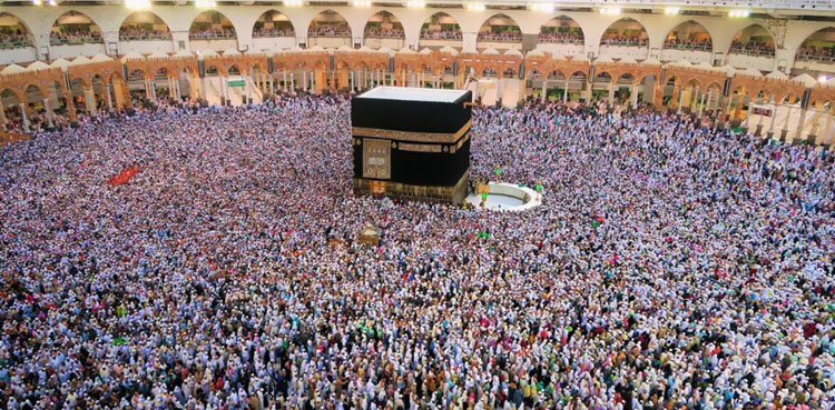 عمرہ زائرین کی تعداد گزشتہ برس 35 ملین سے تجاوز کرگئی