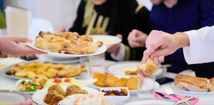 ماہ رمضان کے بعد کھانے پینے کے کیا اوقات ہونے چاہیئں؟