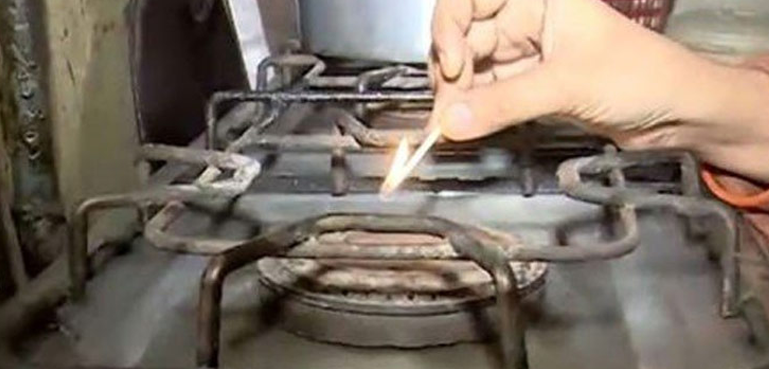 وزیر اعظم کے 5 ہزار میں صرف چولھا ہی جل سکتا ہے، وہ بھی بغیر گیس، فیصل واوڈا