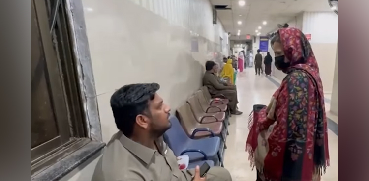 مریم اورنگزیب عام شہری بن کر اسپتال پہنچ گئیں