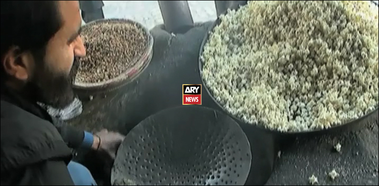 پاپ کورن کی 150 سال پرانی بھٹّی پاکستان میں کہاں ہے؟ ویڈیو رپورٹ