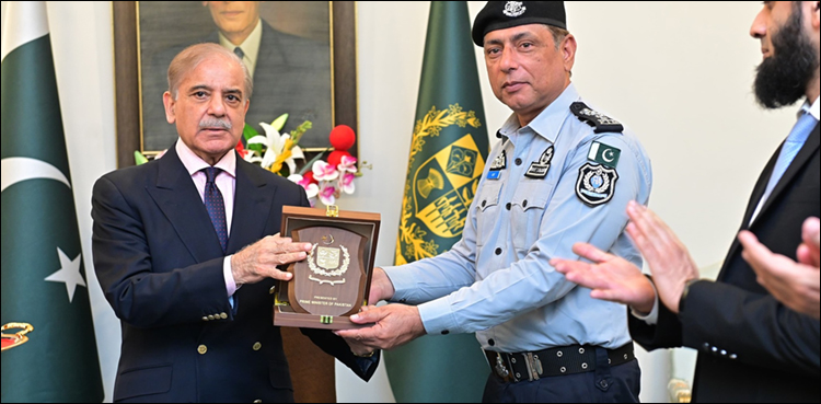 عثمان ججا کی گرفتاری پر آئی بی اور ایف آئی اے کے افسران و اہلکاروں کو 10، 10 لاکھ روپے انعام