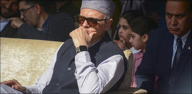مقبوضہ کشمیر میں باہر سے لوگوں کو لا کر ڈومیسائل جاری کیے جا رہے ہیں، وزیر اعلیٰ کا اعتراف
