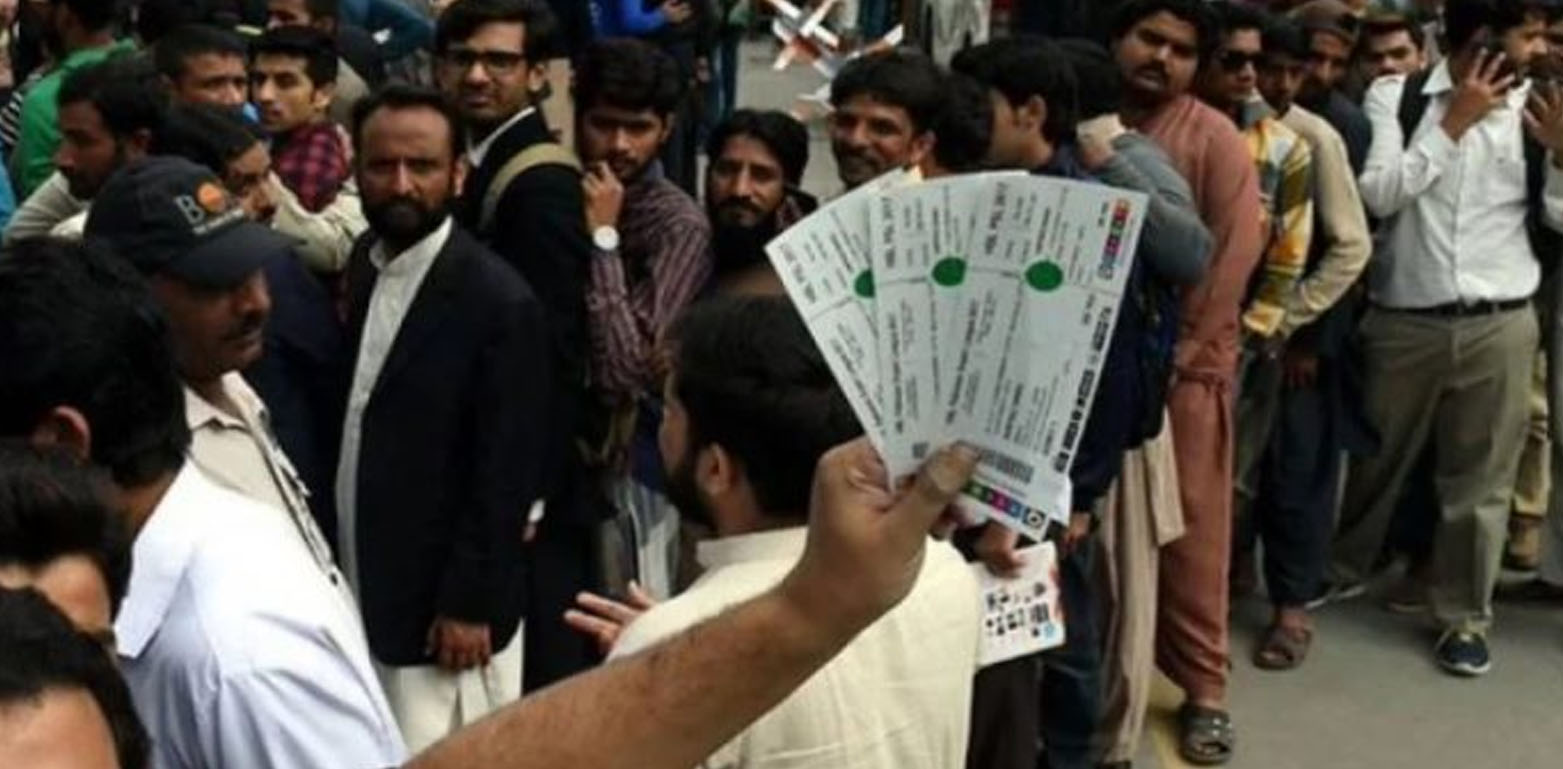 پی ایس ایل کے جعلی میچ ٹکٹس فروخت کرنے والے 2 ملزمان دھر لیے گئے