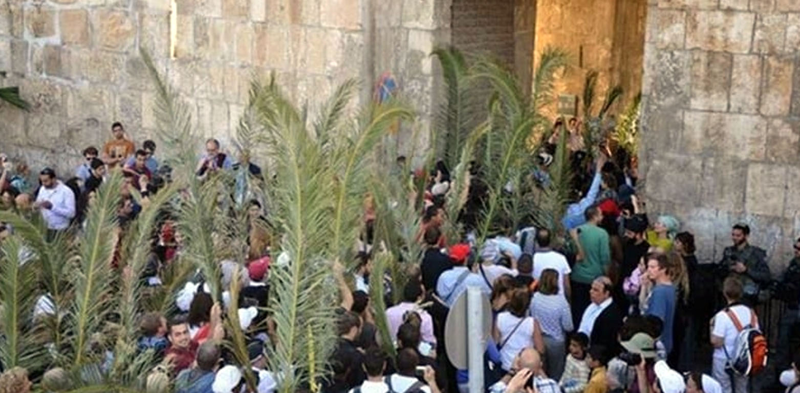 اسرائیل نے ہزاروں فلسطینی مسیحیوں کو پام سنڈے منانے سے روک دیا