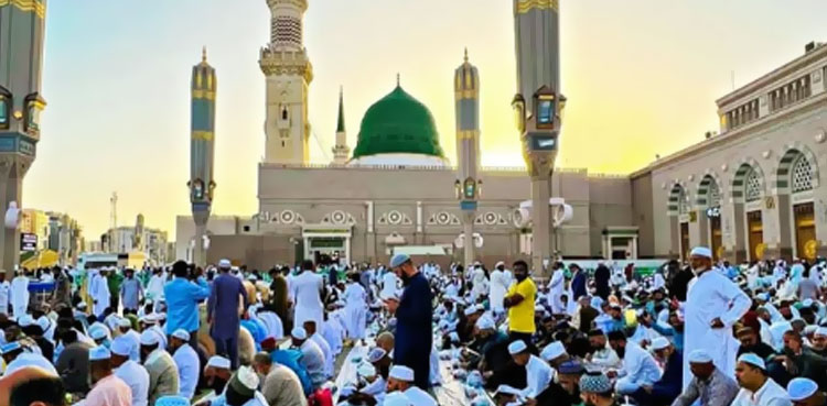 مسجد نبویؐ میں ماہ صیام کے دوران لاکھوں افطار پیکٹس کی تقسیم