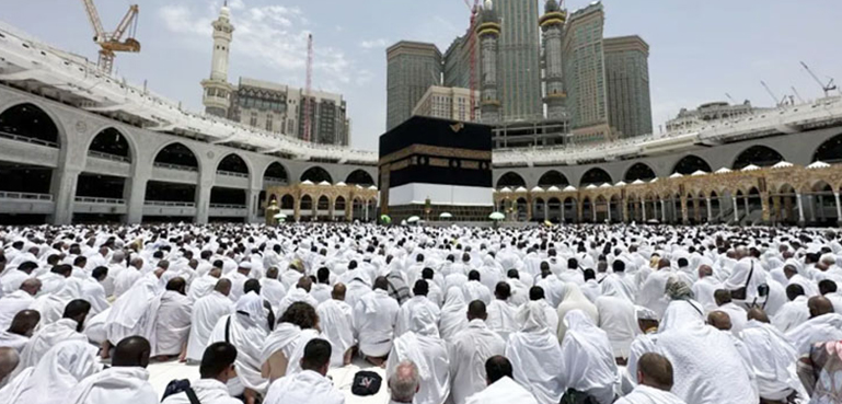 67 ہزار نجی عازمین کو حج پر بھجوانے کے لیے وزیراعظم سے مدد طلب