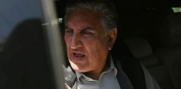 آج جو ہمیں ہتھکڑیاں لگا رہے ہیں کل یہ ہمیں سیلوٹ کریں گے،  شاہ محمود قریشی