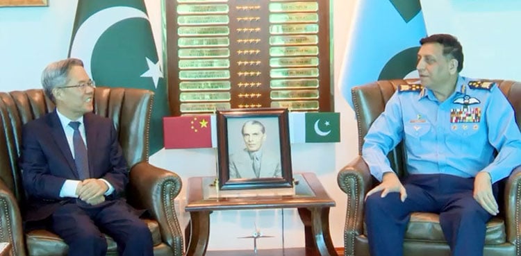پاک فضائیہ نے جدید ٹیکنالوجی کا مؤثر استعمال کیا، چینی سفیر کی ایئر چیف مارشل سے ملاقات