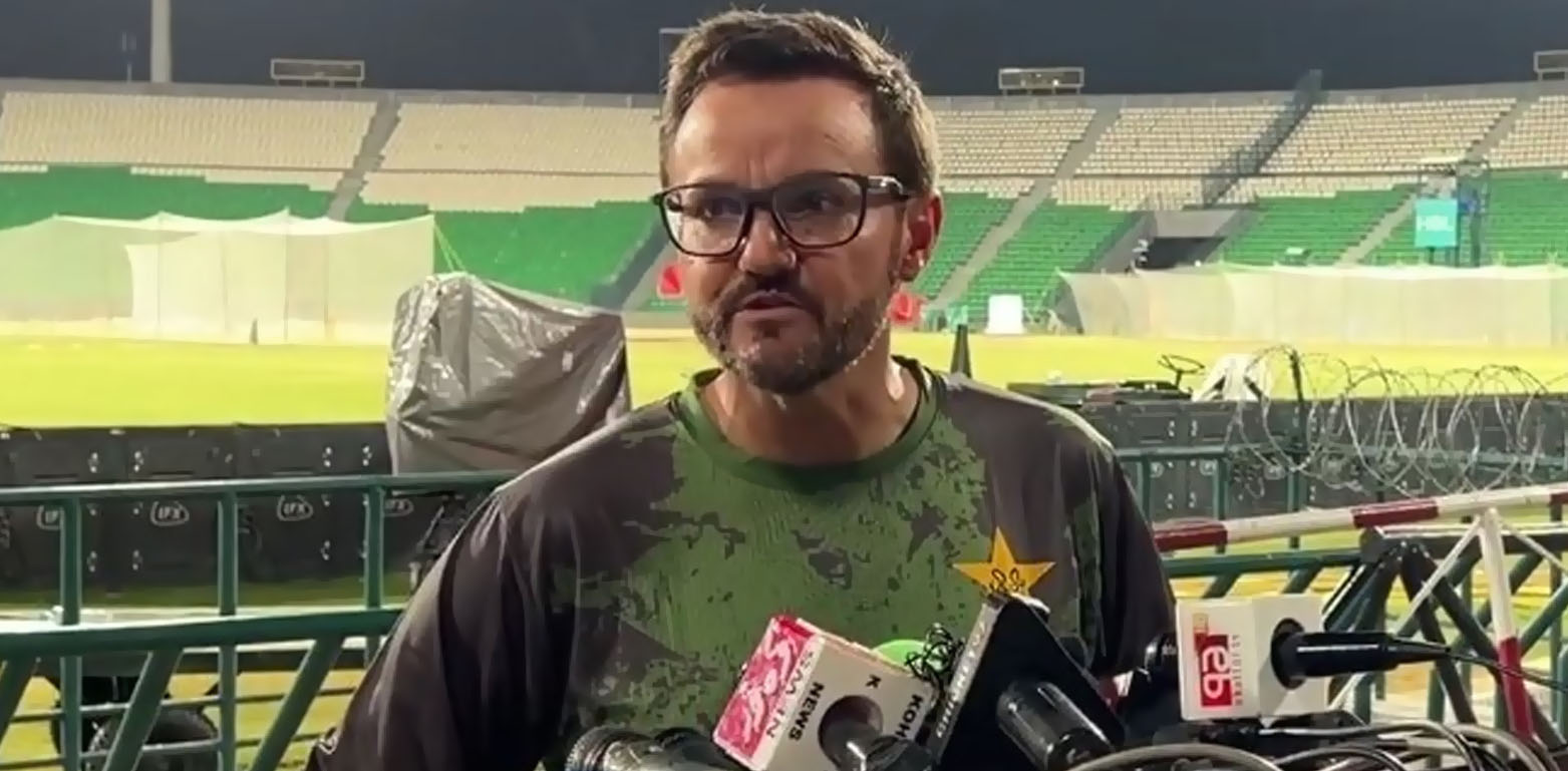 ہیڈ کوچ مائیک ہیسن نے قومی ٹیم سے متعلق اپنا پلان بتادیا