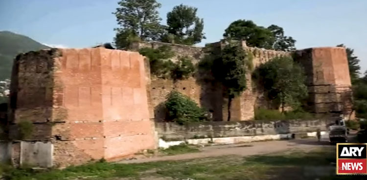 مظفرآباد میں مغلیہ سلطنت کا ‘لال قلعہ’ زبوں حالی کا شکار، ویڈیو رپورٹ
