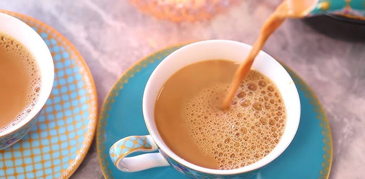 چائے پینے کے شوقین افراد کس وقت یہ مشروب پیئں؟ ڈاکٹر نے بتادیا