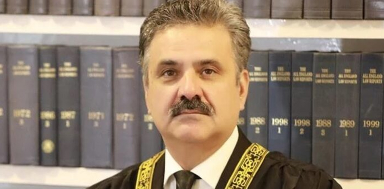 چیف جسٹس آف پاکستان یحییٰ آفریدی حج پر روانہ