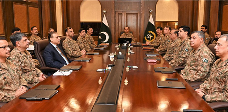پاکستان کی مسلح افواج دفاع وطن کے لیے عوام کے ساتھ متحد ہوکر کھڑی ہیں، آرمی چیف