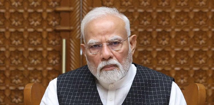 پاکستان کے ہاتھوں شکست ،  بھارت نے اپنی ساکھ بچانے کیلئے ارکان پارلیمنٹ کا سہارا لے لیا
