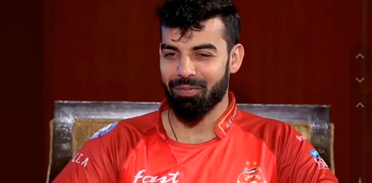 شاداب خان کوئٹہ گلیڈی ایٹرز کے خلاف میچ سے باہر