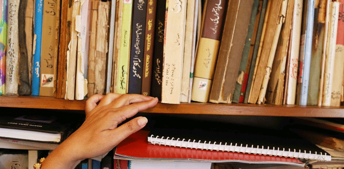 رپورتاژ: چند ادیب اور اُن کی کتابیں
