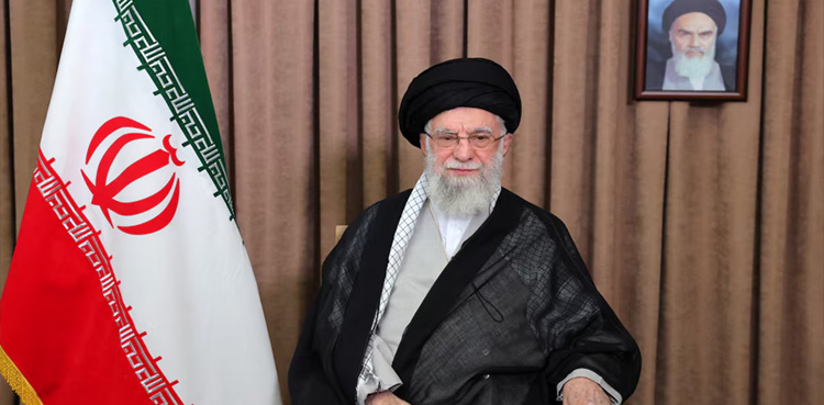کسی بھی جارحیت کو قبول نہیں کریں گے، آیت اللہ خامنہ ای