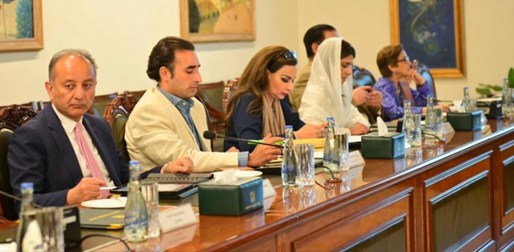 پارلیمانی وفد