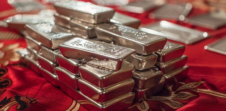 ملک بھر میں چاندی کی قیمتوں میں مسلسل کمی