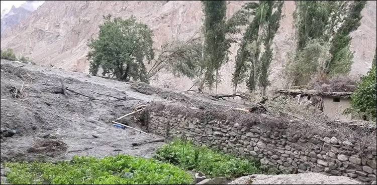 بابوسر تھک میں 100 سالہ ریکارڈ ٹوٹ گیا، سیاحتی وادی میں خاموشی