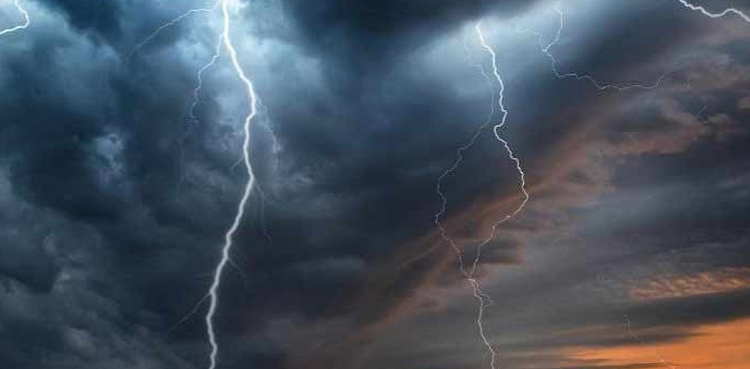 چکوال میں کلاؤڈ برسٹ ،  425 ملی میٹر بارش ریکارڈ  ،نظام زندگی مفلوج