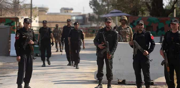 خواتین کے کانوں سے بالیاں نوچنے والا ڈاکو مقابلے میں ساتھی سمیت مارا گیا