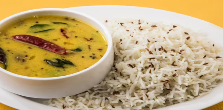 رکن اسمبلی نے ناقص کھانا دینے پر کینٹین اسٹاف ممبر کی پٹائی کر دی، ویڈیو وائرل
